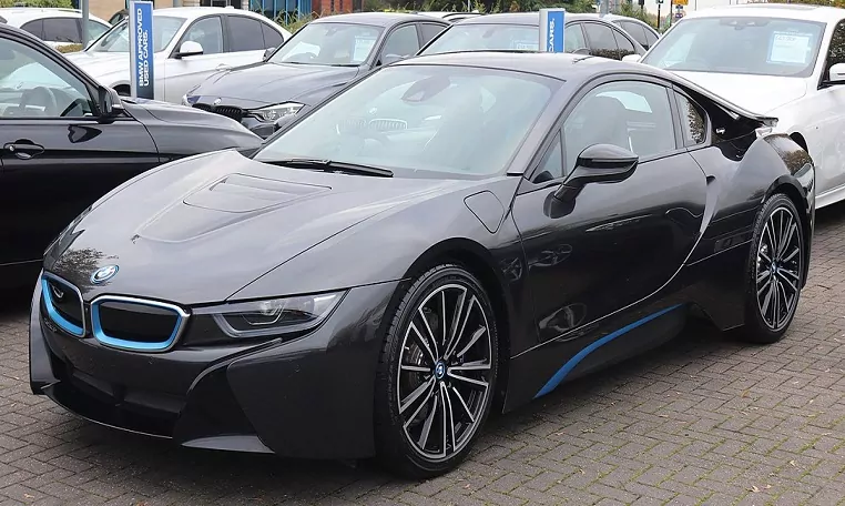 BMW I8  For Rent In UAE 
