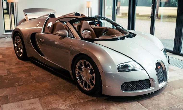 Bugatti Veyron On Rent Dubai