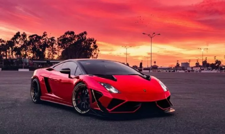 Rent A Lamborghini Roadster For An Hour In Dubai